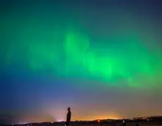 Auroras boreais iluminaram céus em todo o mundo; veja as imagens