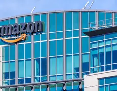 Senacon notifica Amazon e o Mercado Livre sobre celulares irregulares