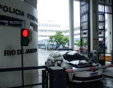 Homem é preso no Rio por contrabandear equipamentos bélicos