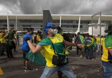 PGR pede inclusão de foragidos do 8 de Janeiro na lista de procurados da Interpol