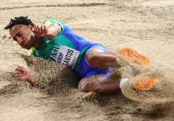 Almir dos Santos coloca o Brasil na final do salto triplo após 16 anos