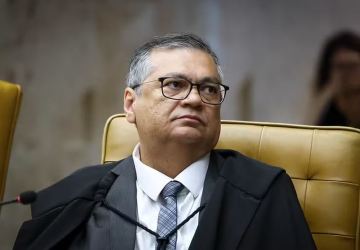 Dino critica supersalários no Judiciário e nega auxílio retroativo