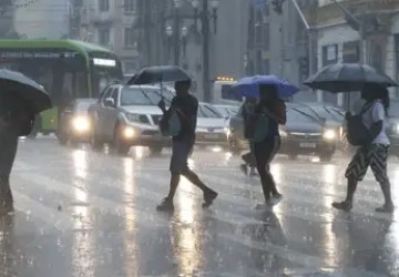 Temporal causa alagamentos na região metropolitana de São Paulo