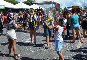 Campanha quer proteger crianças e adolescentes no carnaval