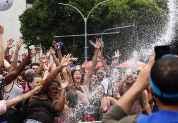 Celular no carnaval: saiba como proteger dados em caso de furto