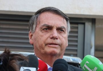 Bolsonaro pede anulação da delação de Cid e afastamento de Moraes