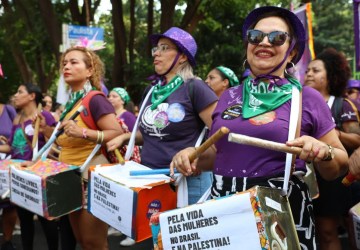 SP: mulheres protestam por direito ao aborto e pelo fim da escala 6x1