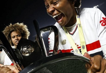 São Paulo quebra hegemonia do Corinthians e fatura Supercopa Feminina