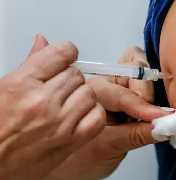 Entidades médicas recomendam vacinação de vítimas e socorristas no RS