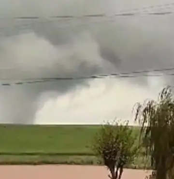 Tornado atinge Gentil, cidade no norte do RS; assista