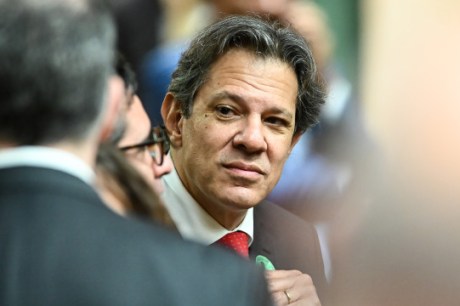 Haddad abre negociação e se compromete a apresentar proposta de reoneração até quinta