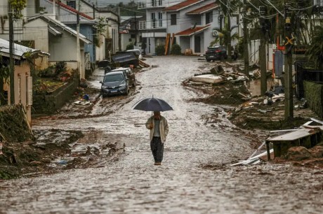 Mais de 80 mil pessoas estão desabrigadas no Rio Grande do Sul