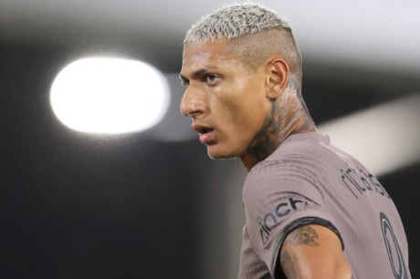 Especulado no Al Ahli, Richarlison tem recusa da torcida e do próprio clube