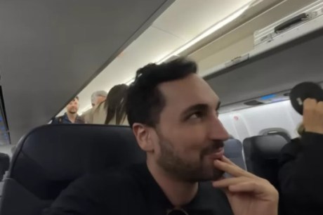 Youtuber gravou vídeo em avião da Voepass antes de acidente: &quot;é seguro?&quot;