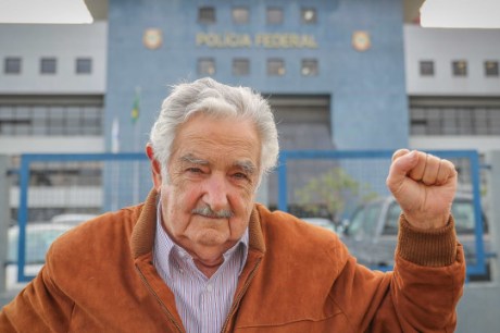 Pepe Mujica é hospitalizado pela 4ª vez em menos de 2 semanas no Uruguai