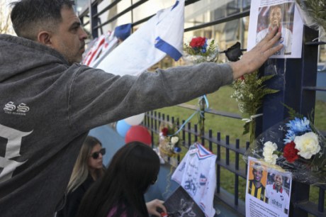 Primeira partida do Nacional depois da morte de Izquierdo é marcada por homenagens