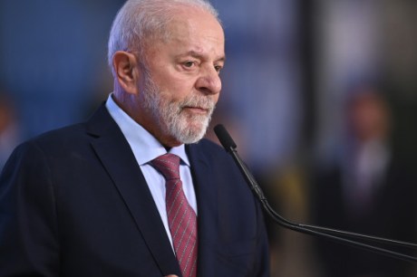 Piloto de Lula declarou urgência logo após decolagem