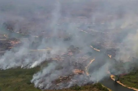 Após agosto recorde, área queimada em setembro no Brasil quase dobrou