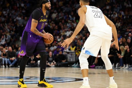 Timberwolves atropelam Lakers e Celtics reagem na NBA com vitória sobre Heat