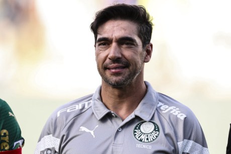 Abel Ferreira está na 'linha de frente' para ser próximo técnico do Sporting, diz jornal