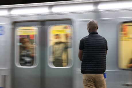 Descarrilamento interdita linhas Coral e Safira em São Paulo