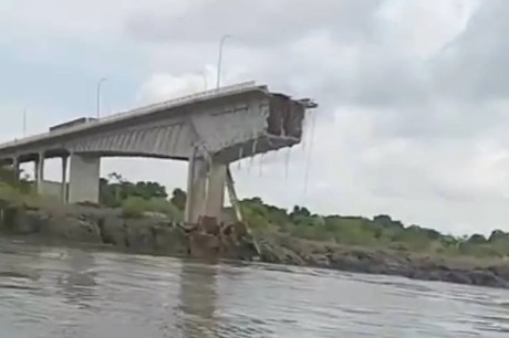 Ponte entre Tocantins e Maranhão desaba; uma morte é confirmada