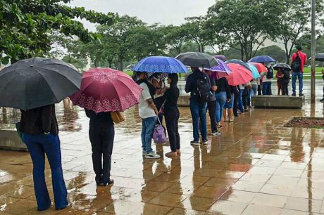 Último final de semana do ano deve ser chuvoso em todo o país