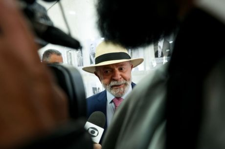 Lula celebra anúncio de cessar-fogo na Faixa de Gaza