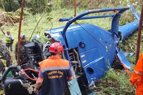 Menina sobrevivente de acidente de helicóptero deve ter alta hoje