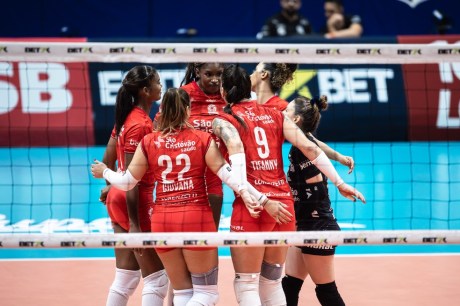 Osasco é tetracampeão da Copa Brasil de vôlei feminino