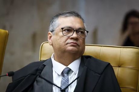 Dino critica supersalários no Judiciário e nega auxílio retroativo