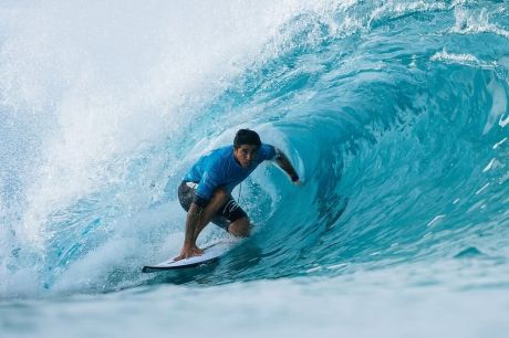 Brasil emplaca 6 surfistas nas oitavas de final da etapa de Abu Dhabi