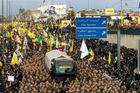 Multidão acompanha funeral de Nasrallah, líder do Hezbollah no Líbano