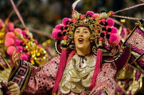 Rosas de Ouro é campeã do carnaval das escolas de samba de São Paulo